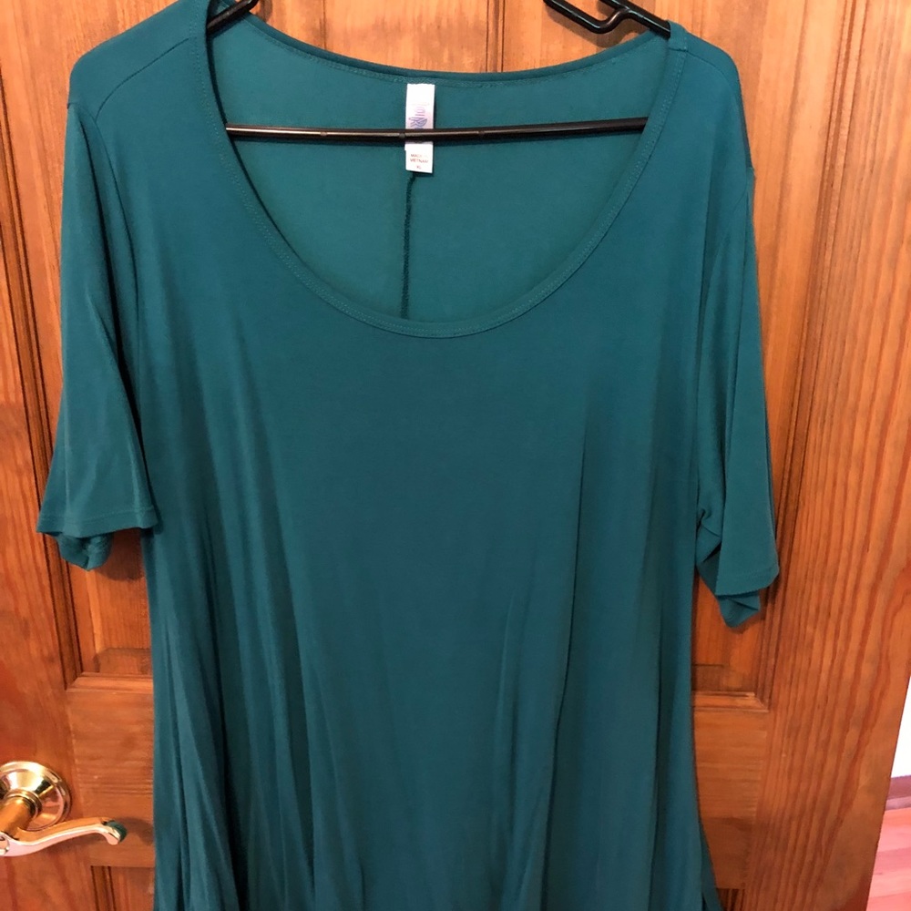 Lularoe Perfect t.